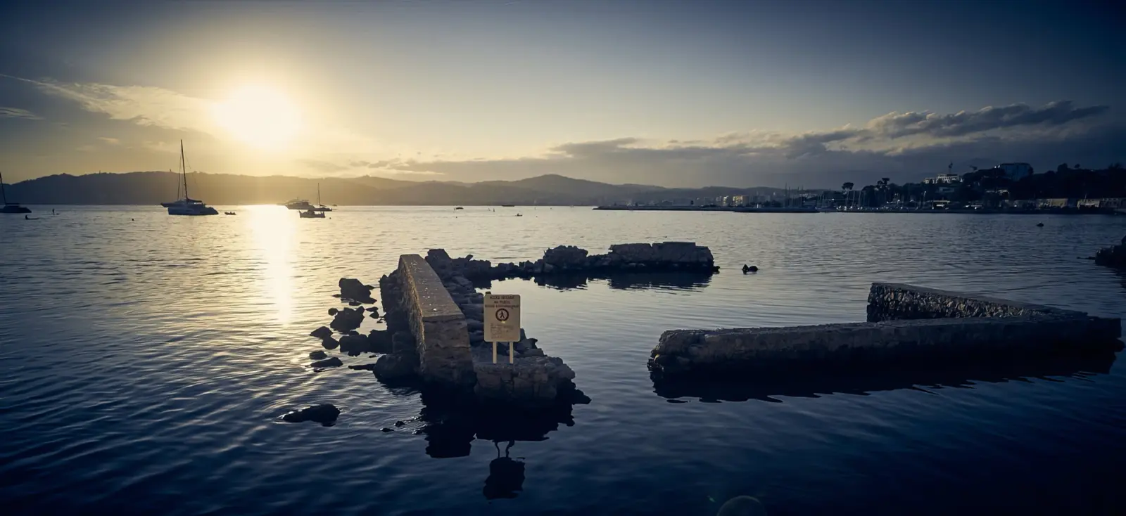 Sunset over harbor | 2015 | France