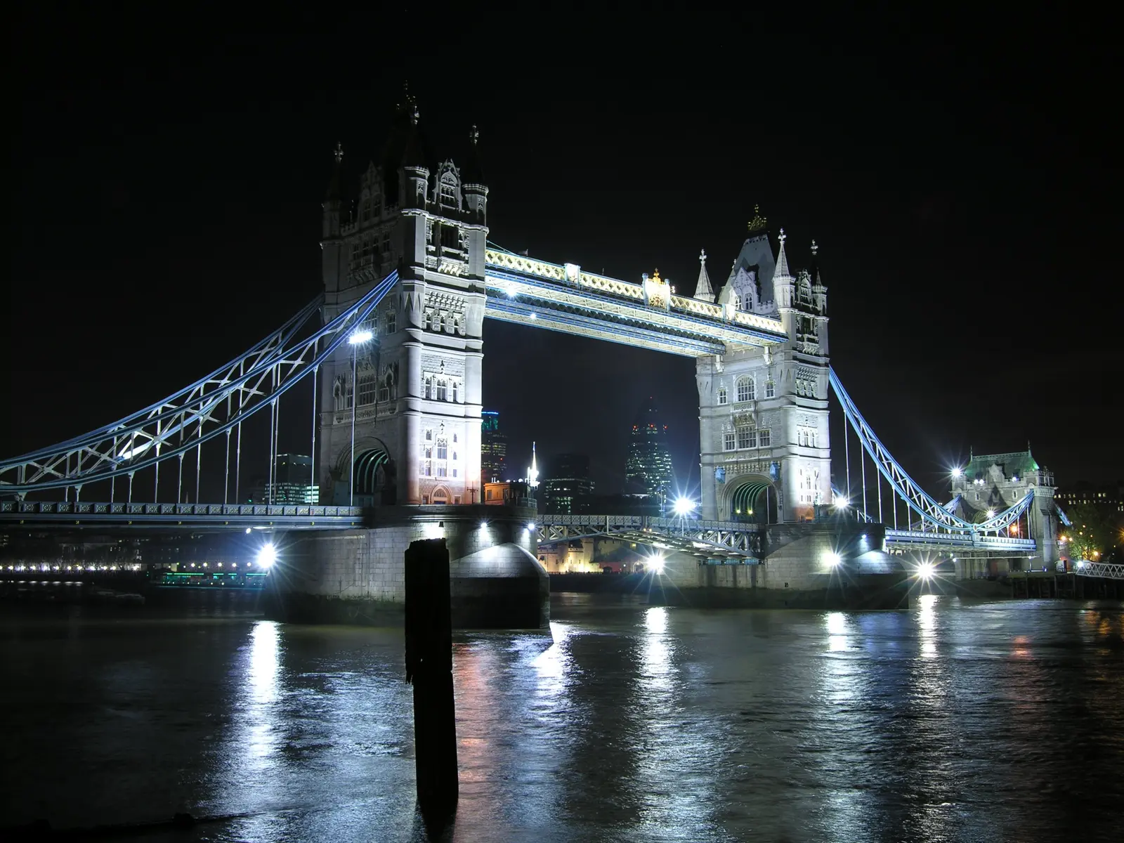 Tower Bridge | 2008 | London, UK